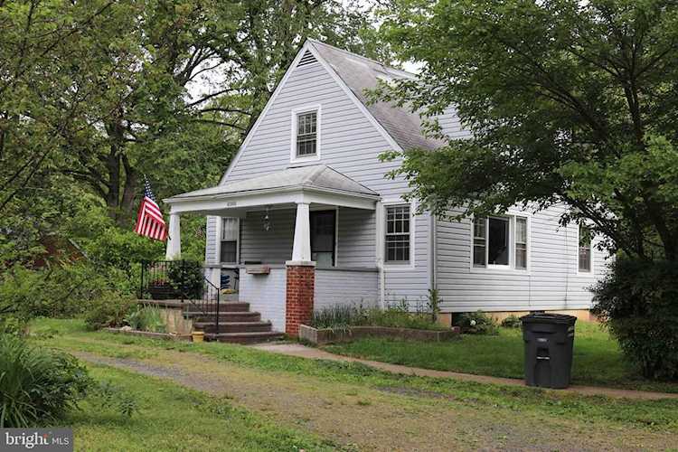 10206 Blake Ln Oakton, VA 22124