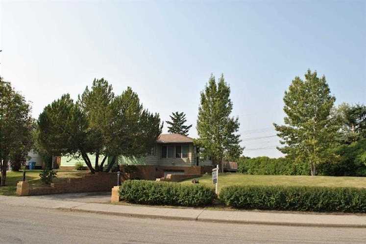 4303 Stanley Drive SW Calgary, AB T2S 2R6