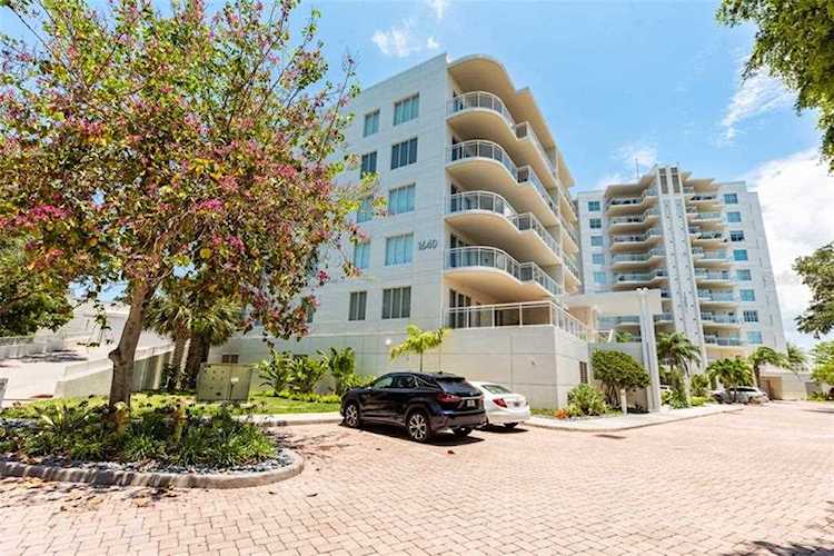 1640 Summerhouse Ln #30 Sarasota, FL 34242