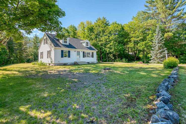 10 Highland Terrace Wolfeboro, NH 03894