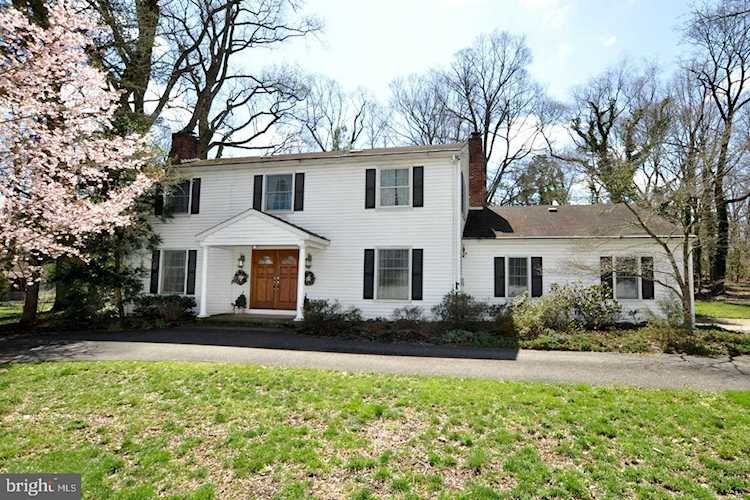 2405 Riverton Rd Cinnaminson, NJ 08077