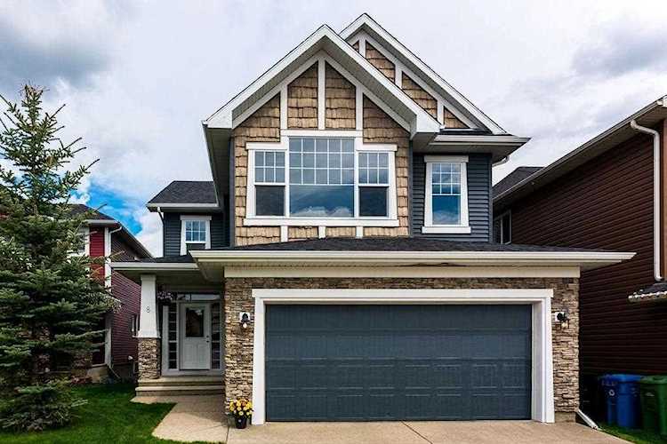 8 Silverado Bank Ct SW Calgary, AB T2X 0L3