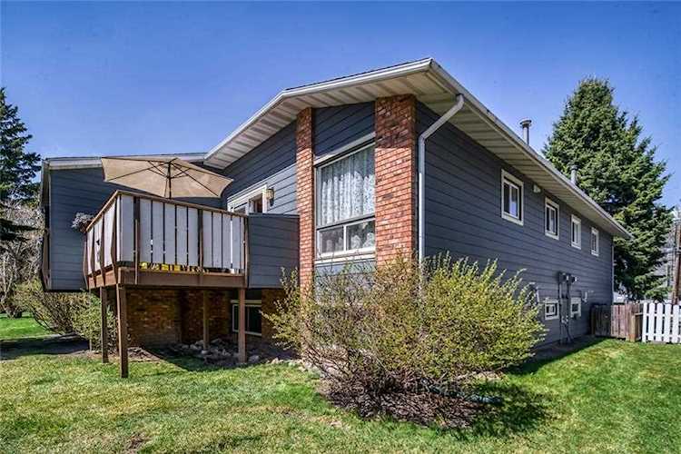 130 10 Ave NE #2 Calgary, AB T2E 0W7