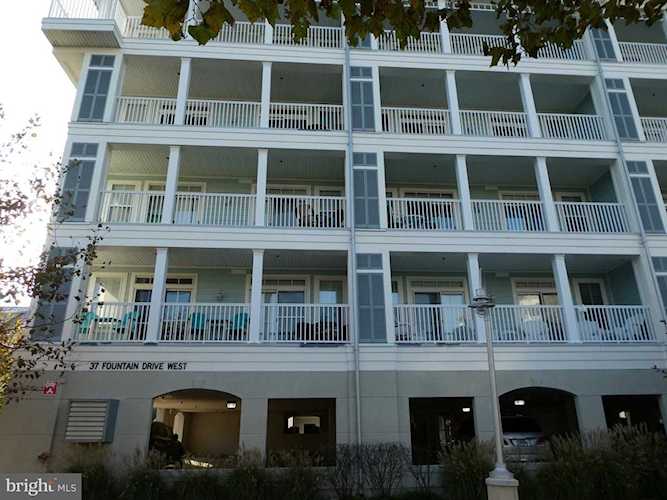 37 Fountain Dr #2D Ocean City, MD 21842