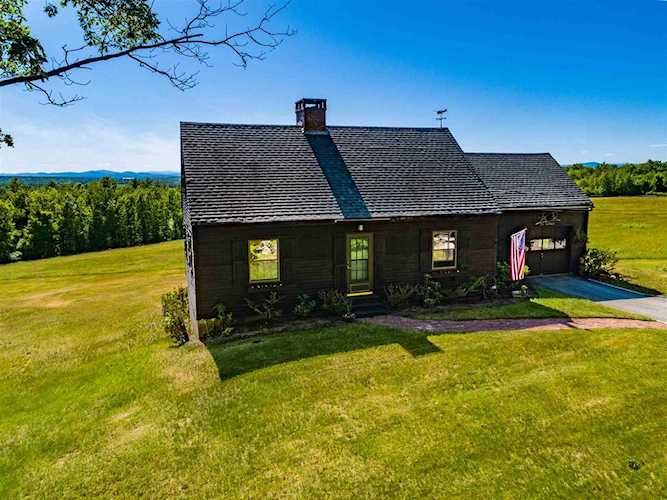 560 Pine Hill Rd Wolfeboro, NH 03894