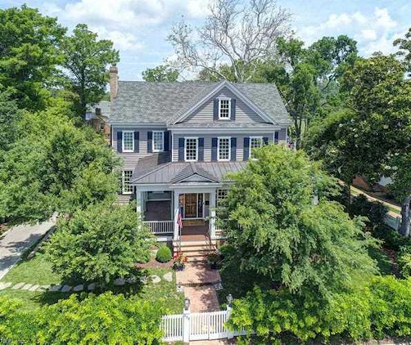 home for sale in All Others Area 114 Williamsburg VA 23185 - MLS 10325302 Photo 1