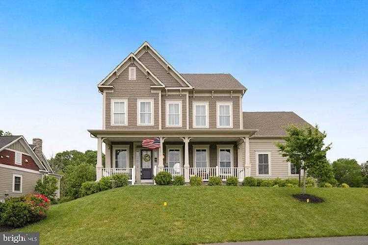 25704 Green Ash Ln Aldie, VA 20105