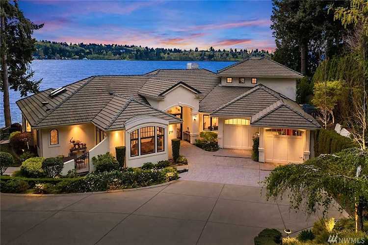 2177 Killarney Wy Bellevue, WA 98004