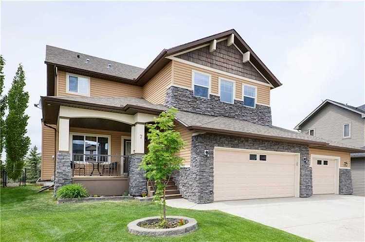 7 Boulder Creek Terrace S Langdon, AB T0J 1X3