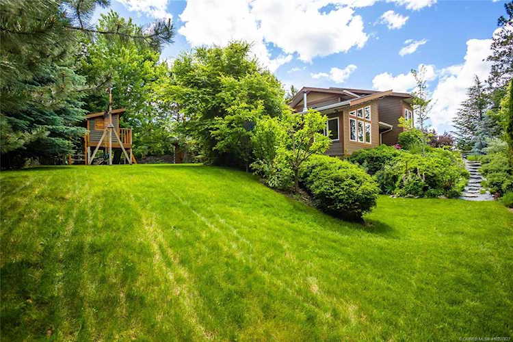 5291 Chute Lake Road Kelowna, BC V1W4L5
