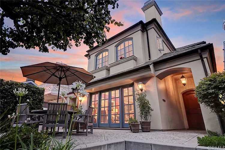 429 5th Street Manhattan Beach, CA 90266
