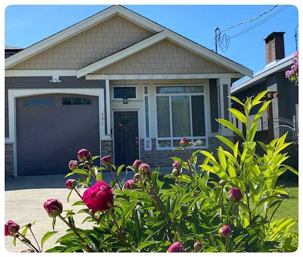 621 Cliff Avenue Burnaby, BC V5A 2J2
