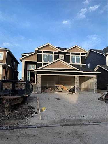213 Aspenmere Way Chestermere, AB T1X 0Y2