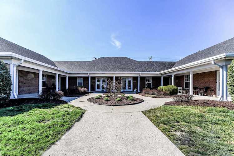 8110 Arthur Goins Blvd Louisville, KY 40228 | MLS 1556106 Photo 1