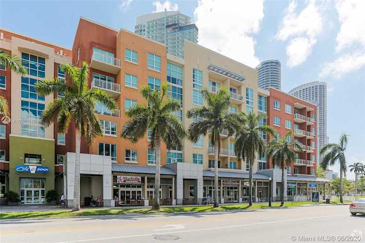 2001 Biscayne Blvd #2104 Miami, FL 33137