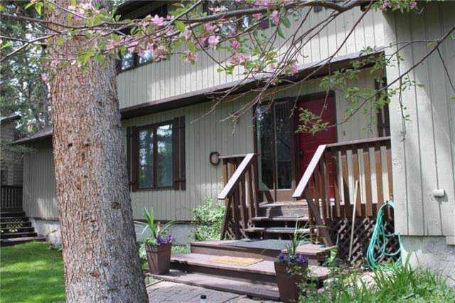 4 Redwood Meadows Court Redwood Meadows, AB T3Z 1A3