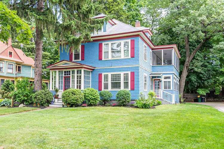 5B Berkeley St Nashua, NH 03064