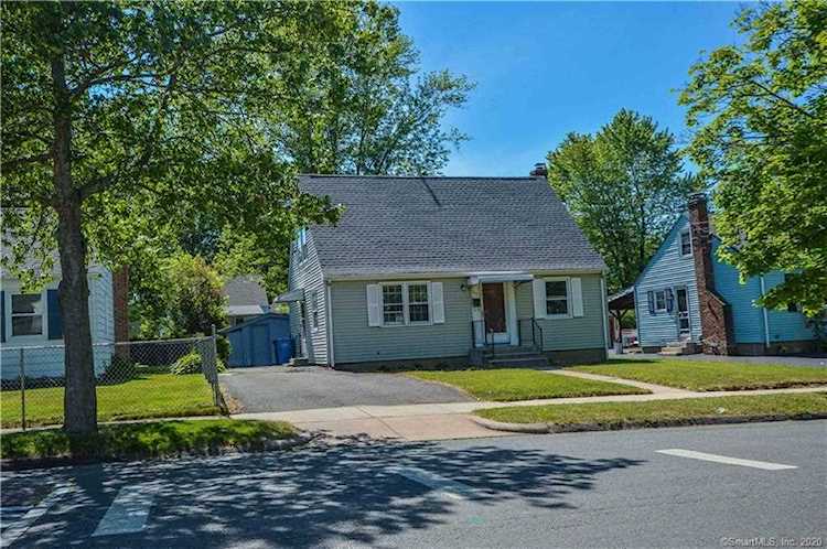 243 Saybrooke Street Hartford, CT 06106