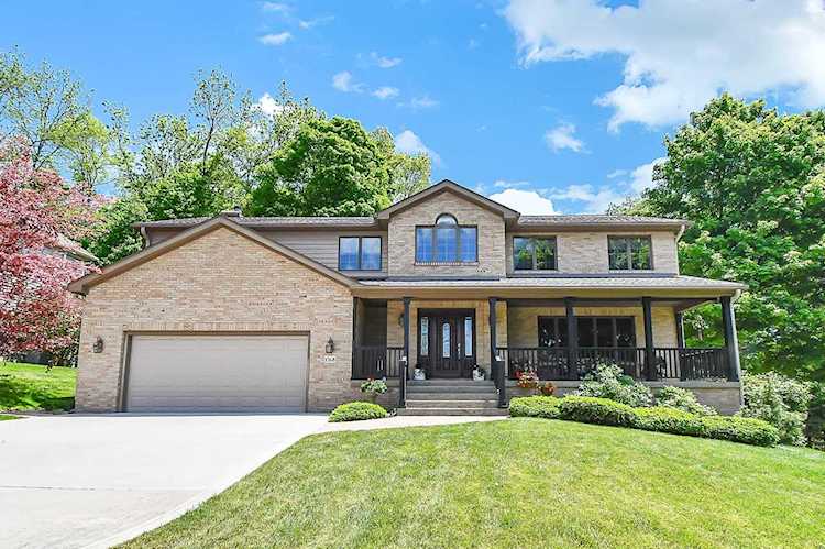 1268 Brittany Hills Newark, OH 43055