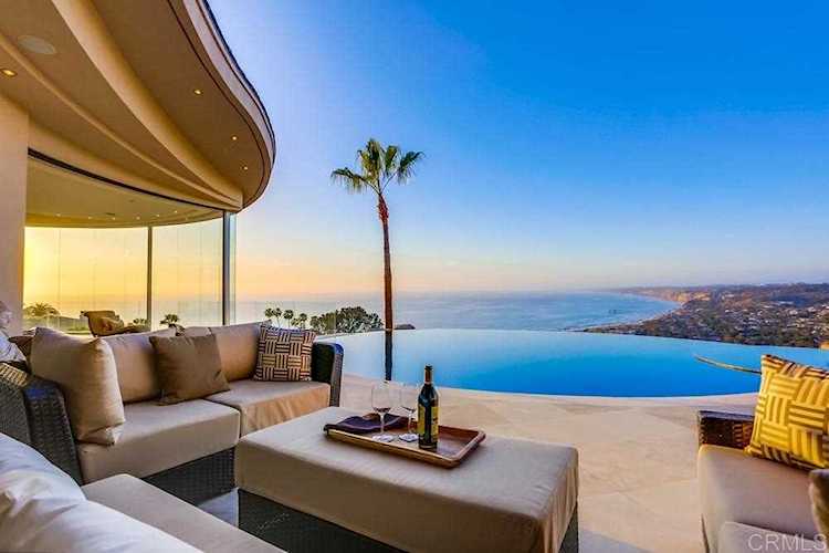 7455 Hillside Drive La Jolla, CA 92037