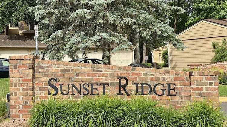 2010 Ridge Drive #32 Saint Louis Park, MN 55416