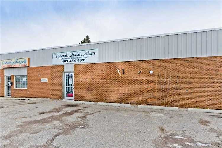 2022 36 Street SE Calgary, AB T2B 0X8