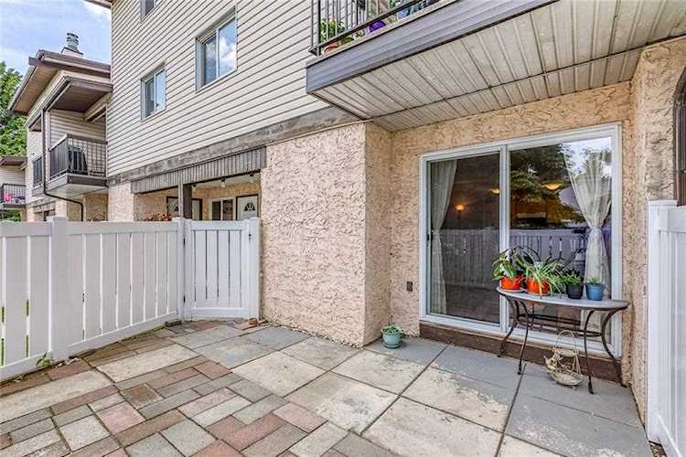 3745 Fonda Way SE #37 Calgary, AB T2A 5W7