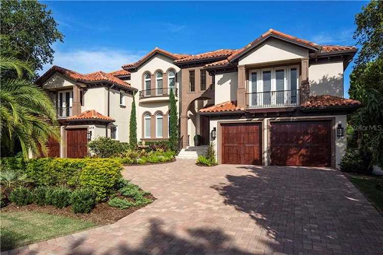 675 Mourning Dove Dr Sarasota, FL 34236