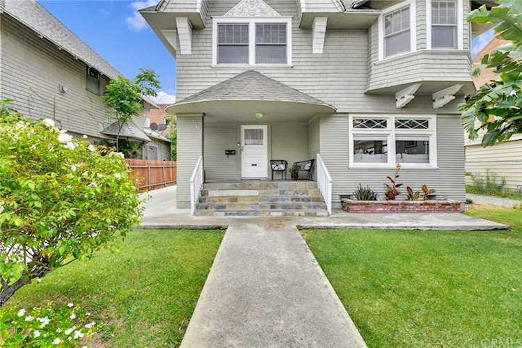 1760 W 25th Street Los Angeles, CA 90018