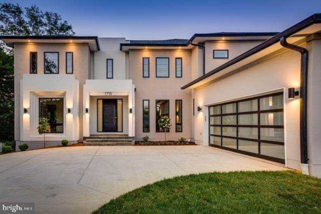 2927 West Ox Rd Oak Hill, VA 20171