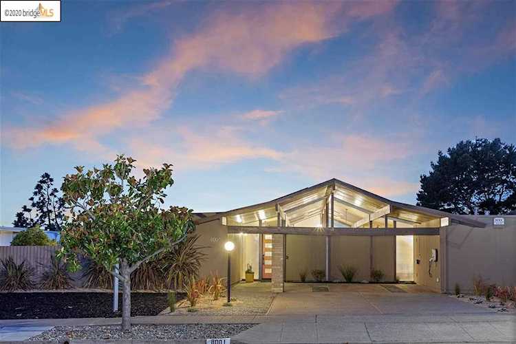8001 Shay Drive Oakland, CA 94605