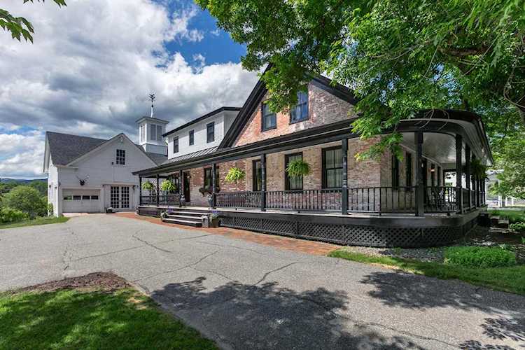 237 Maple St Stowe, VT 05672