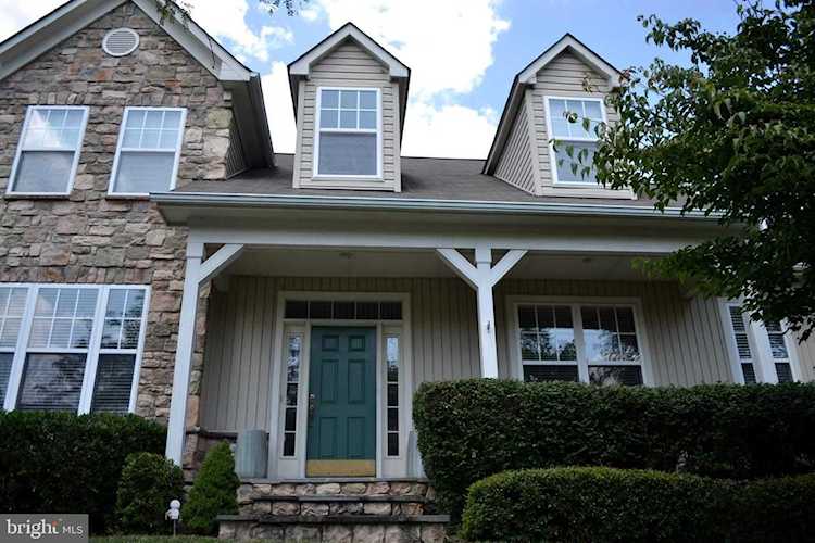9410 Primrose Ln Manassas Park, VA 20111