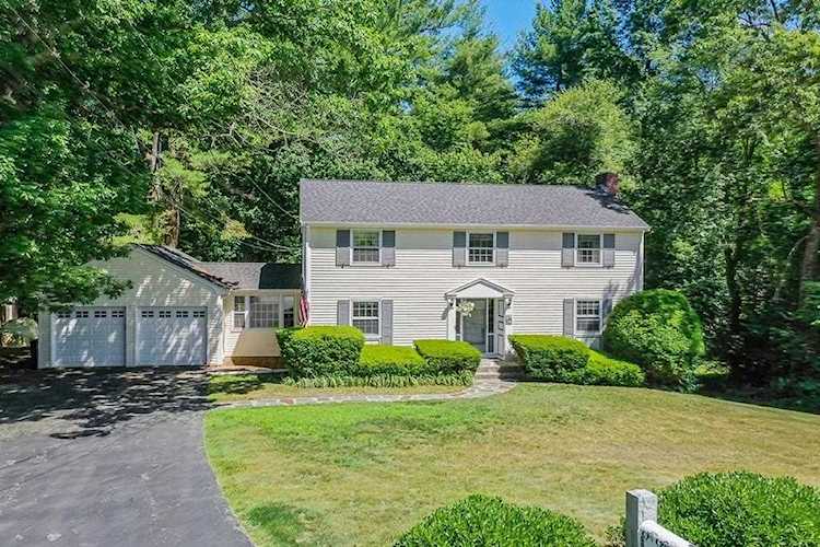 13 Ivy Ln Andover, MA 01810