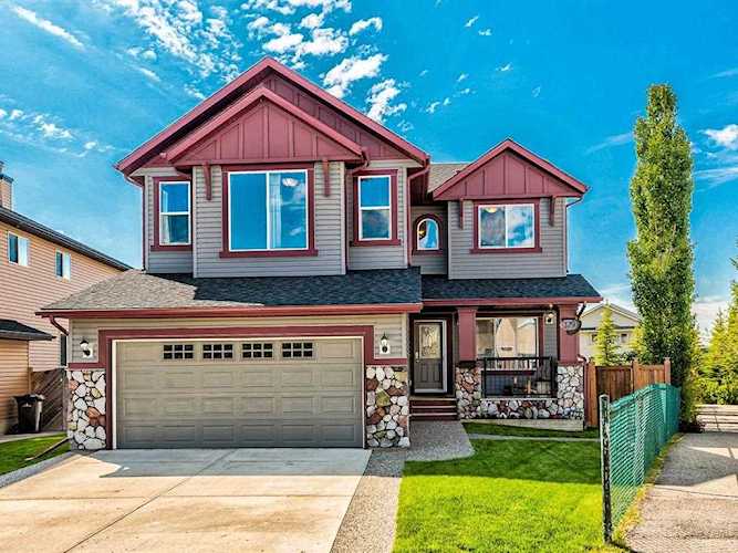 379 Parkmere Green Chestermere, AB T1X 1V6