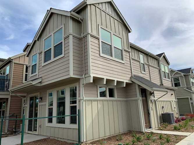 2596 1st Street Napa, CA 94558