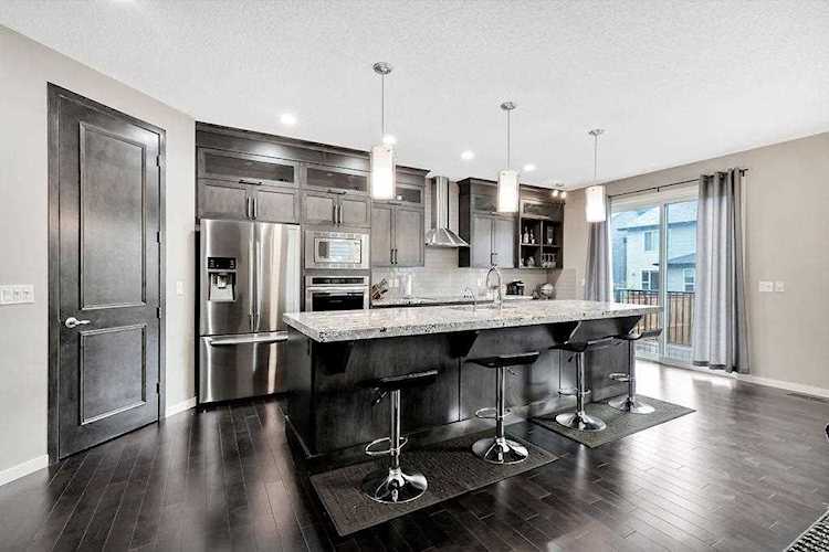 2084 Brightoncrest Green SE Calgary, AB T2Z 5A3
