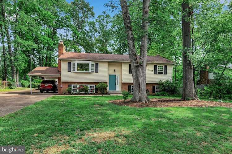 8132 Bard St Lorton, VA 22079