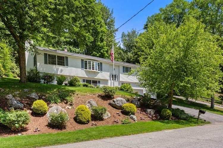 58 Squire Rd Winchester, MA 01890