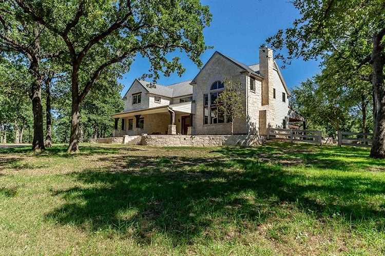 910 N Harpole Road E Argyle, TX 76226