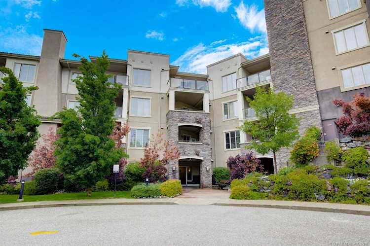 1875 Country Club Drive Kelowna, BC V1V2W7
