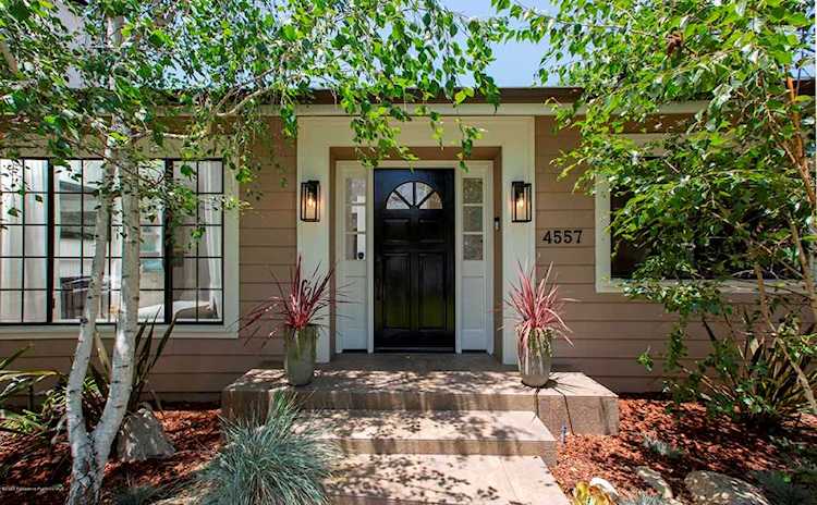 4557 Viro Road La Canada Flintridge, CA 91011