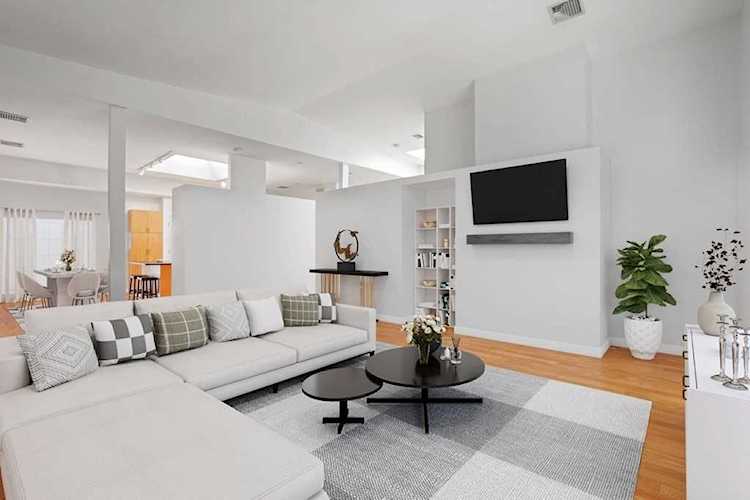 538 E Seventh St #2 Boston, MA 02127