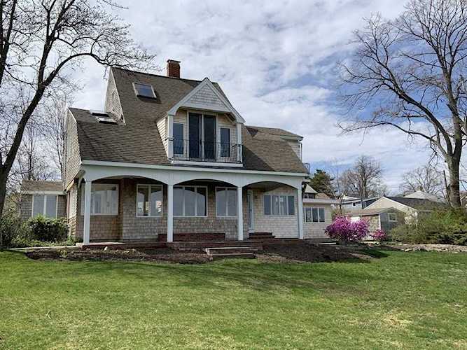 62 Bay St Quincy, MA 02171