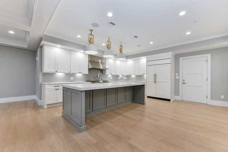 377 W First #1 Boston, MA 02127