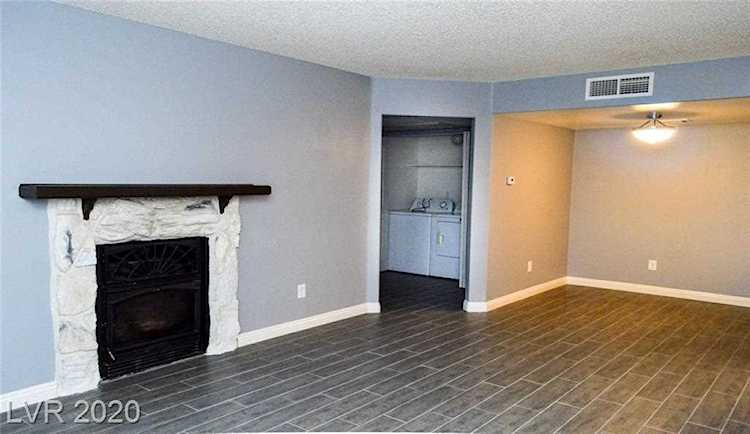 9070 W Spring Mountain Rd #123 Las Vegas, NV 89117