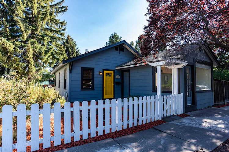 725 NW Delaware Ave Bend, OR 97703