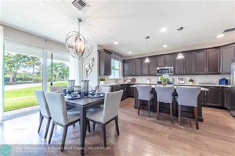 12848 Trevi Isle Drive #11 Palm Beach Gardens, FL 33418