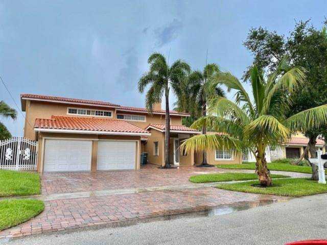 2421 NE 48th St Lighthouse Point, FL 33064