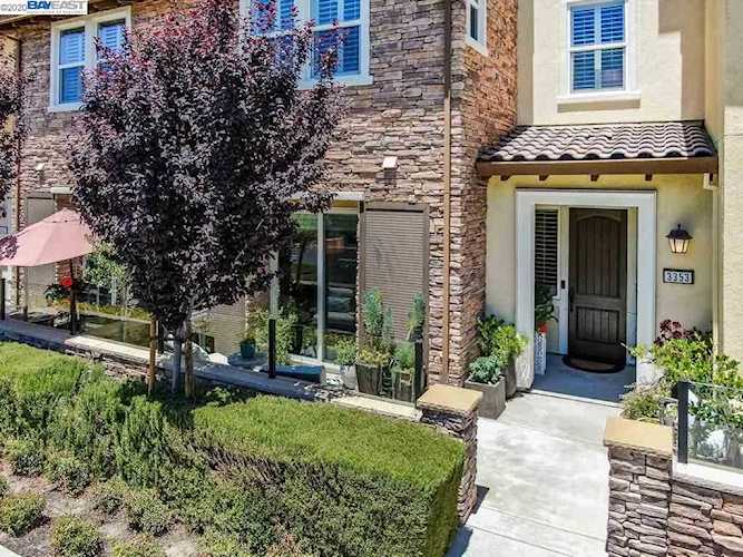 3353 Central Pkwy Dublin, CA 94568